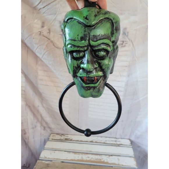 Frankenstein door knob knocker Halloween hanging door decor - Picture 2 of 7